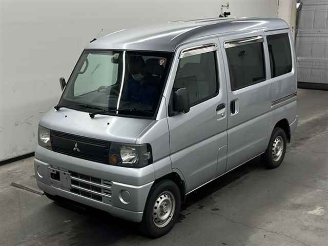 MITSUBISHI MINICAB VAN 2009