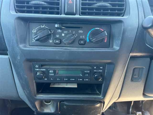 MITSUBISHI MINICAB VAN 2009