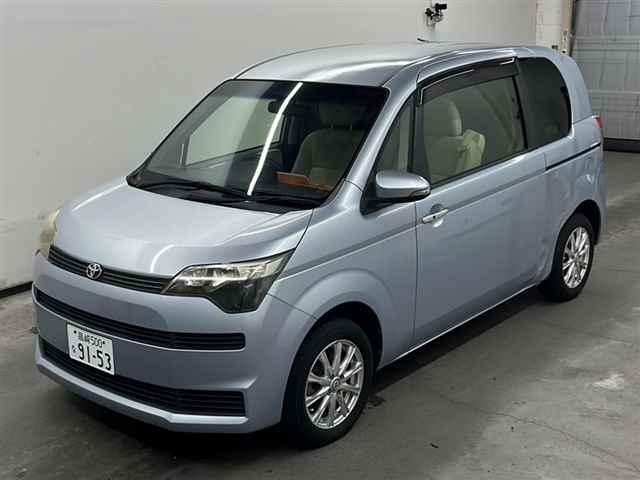 TOYOTA SPADE 2012
