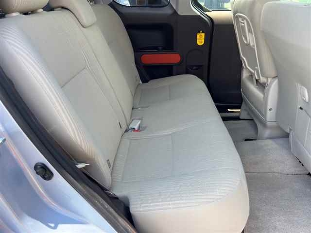 TOYOTA SPADE 2012