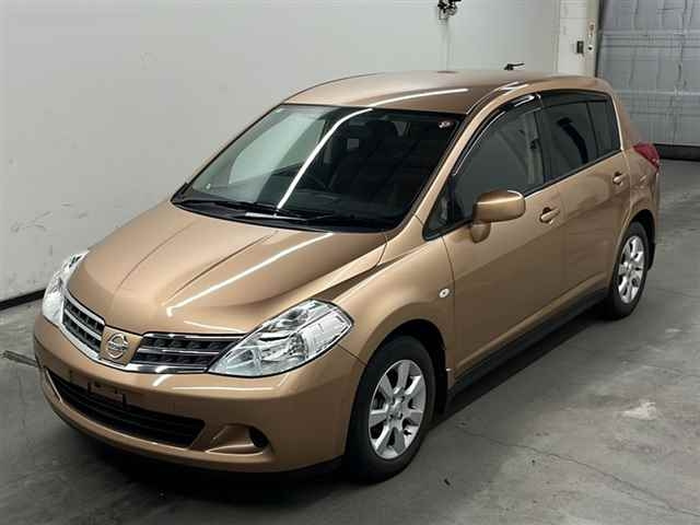 NISSAN TIIDA 2008