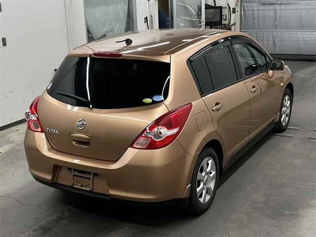 NISSAN TIIDA 2008