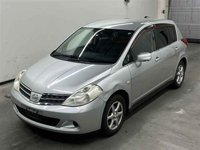 NISSAN TIIDA 2008
