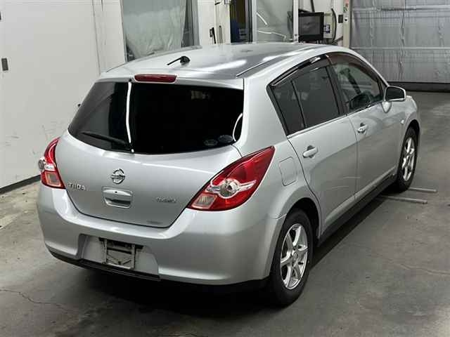 NISSAN TIIDA 2008