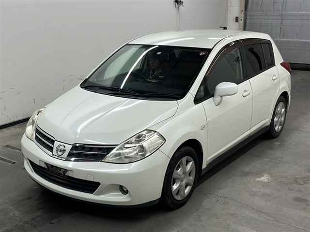 NISSAN TIIDA 2008