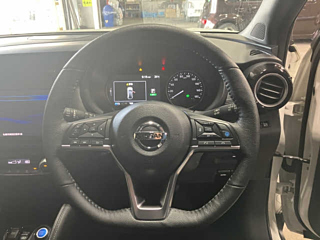 NISSAN KIX 2020