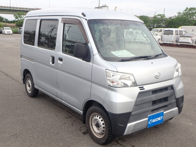 DAIHATSU HIJET VAN 2019