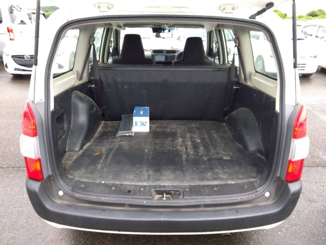 TOYOTA PROBOX 2019