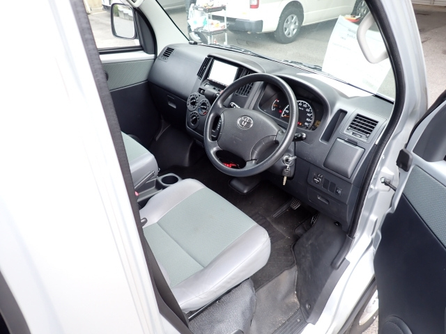 TOYOTA TOWN ACE VAN 2018