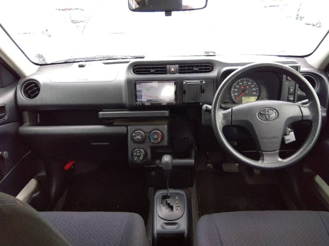 TOYOTA PROBOX 2017