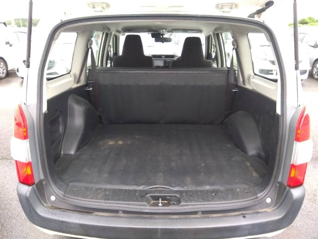 TOYOTA PROBOX 2017