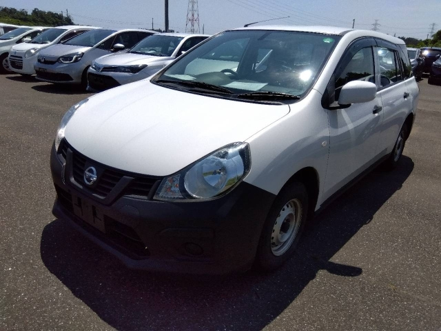 NISSAN AD 2020