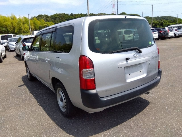 TOYOTA PROBOX 2018