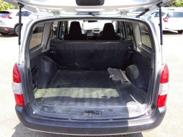 TOYOTA PROBOX 2018