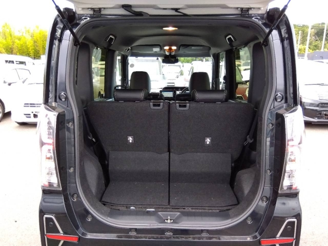 DAIHATSU TANTO 2021