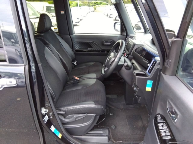 DAIHATSU TANTO 2021