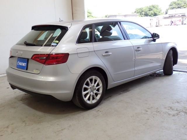 AUDI A3 2016