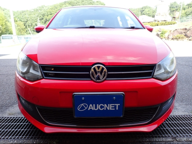 VOLKSWAGEN POLO 2014