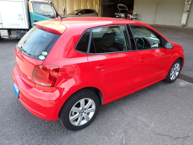 VOLKSWAGEN POLO 2014
