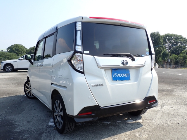 TOYOTA TANK 2017