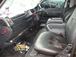 TOYOTA HIACE 2012