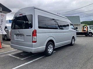 TOYOTA HIACE 2017