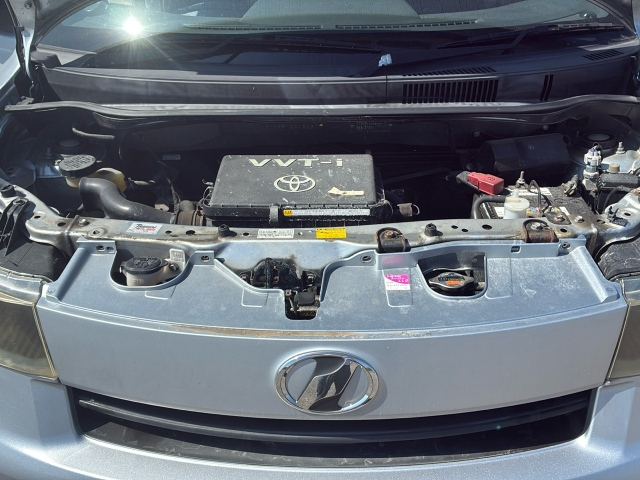 TOYOTA BB 2010
