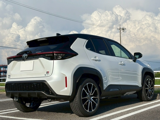 TOYOTA YARIS CROSS 2025