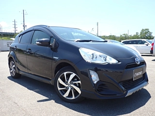 TOYOTA AQUA 2016