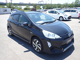TOYOTA AQUA 2016
