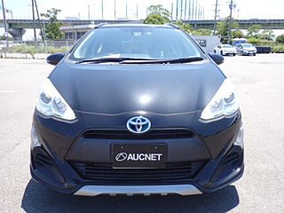TOYOTA AQUA 2016