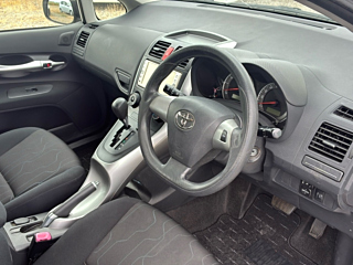 TOYOTA AURIS 2010