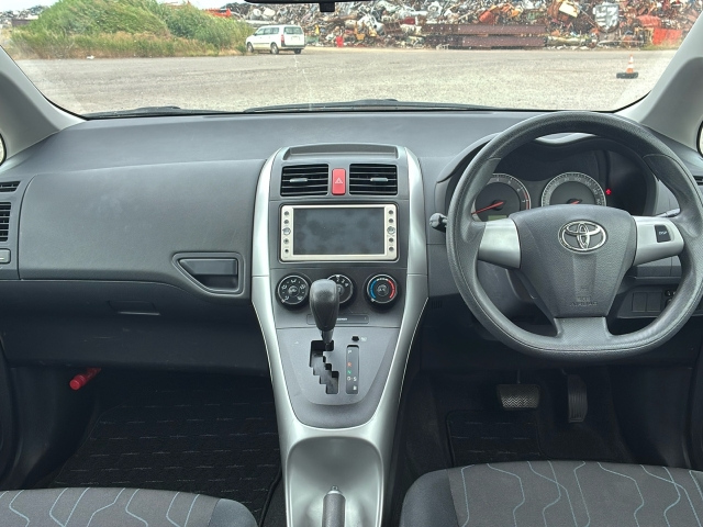 TOYOTA AURIS 2010