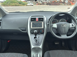 TOYOTA AURIS 2010