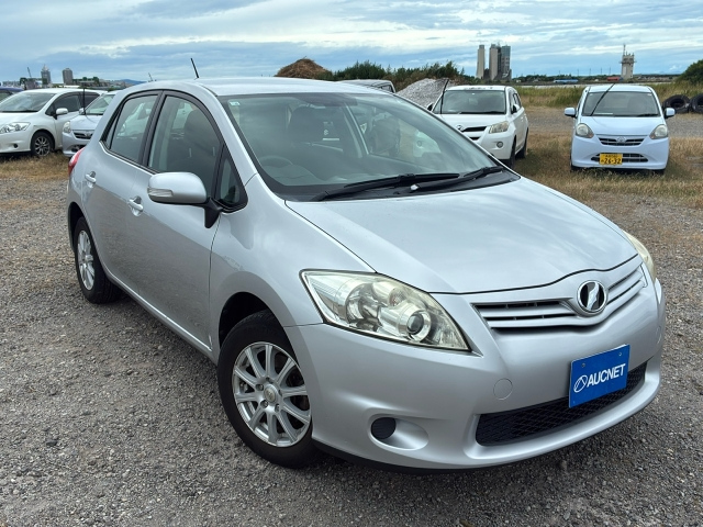 TOYOTA AURIS 2010