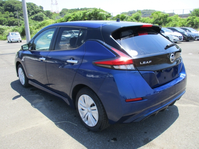 NISSAN LEAF 2018