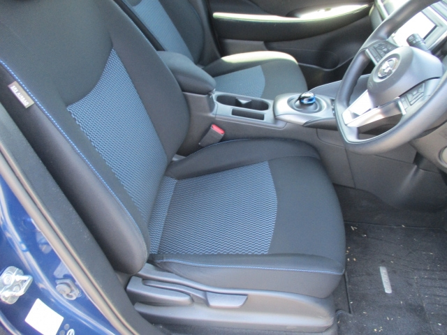 NISSAN LEAF 2018