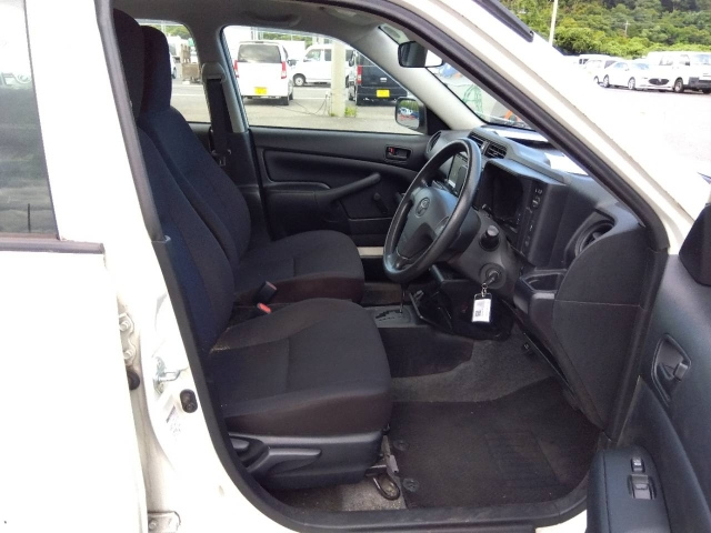 TOYOTA PROBOX 2019