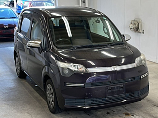 TOYOTA SPADE 2015