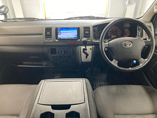 TOYOTA HIACE VAN 2013