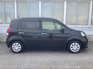 TOYOTA PORTE 2017