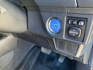 TOYOTA COROLLA AXIO 2015