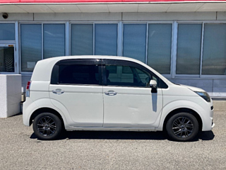 TOYOTA SPADE 2013