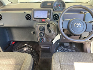 TOYOTA SPADE 2013