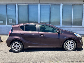 TOYOTA AQUA 2015