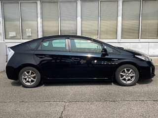 TOYOTA PRIUS 2014