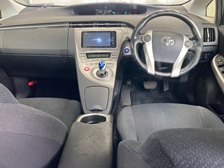 TOYOTA PRIUS 2014