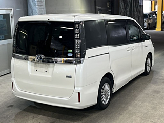 TOYOTA VOXY 2014