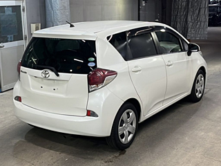 TOYOTA RACTIS 2015