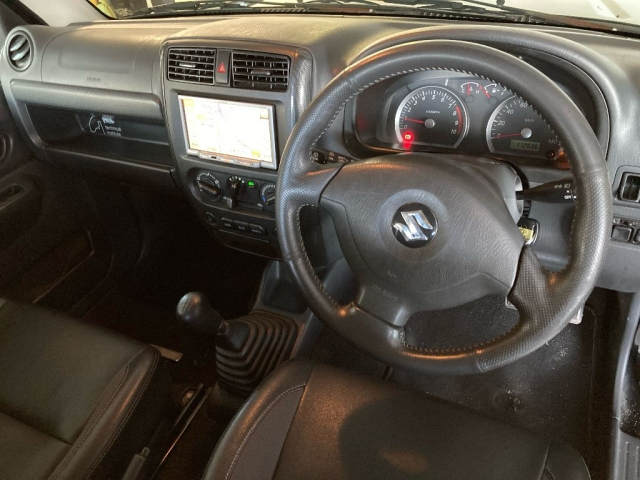 SUZUKI JIMNY 2010